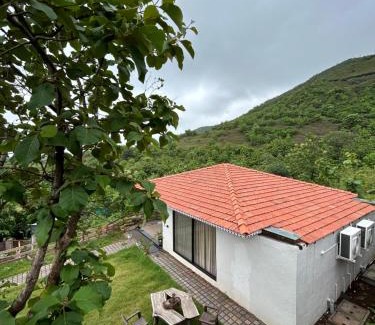 Nashik Chalet De Esquí | Kathaa the forest retreat