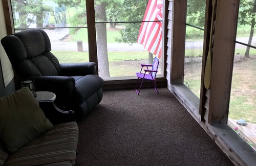 Scranton Casa | Kat’s Get-a-Way at 1601 Thompson Bay Loop on Lake Dardanelle In Scranton, AR