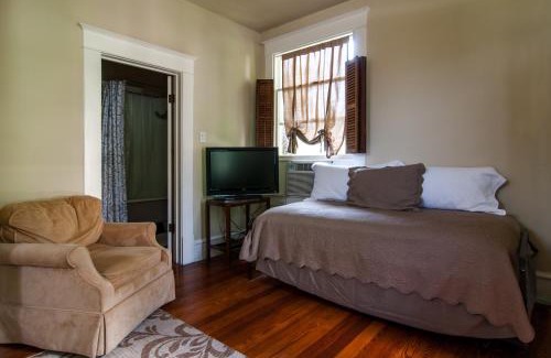 Smithville Cama Y Desayuno | Katy House Bed and Breakfast