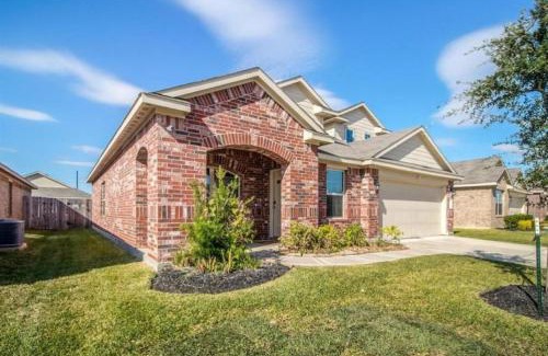 Barker Casa | Katy's five bedrooms home away from home!