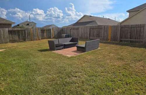 Barker Casa | Katy's five bedrooms home away from home!