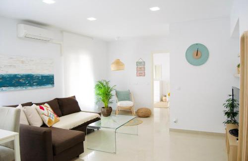 La Caleta Apartamento | Kawaii BEACHFRONT Malagueta Apartment
