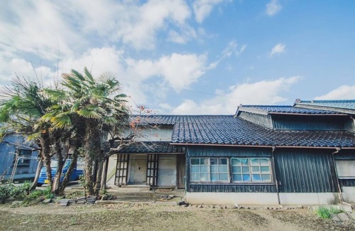 Sado Casa | Kawasaki Romankan Entire Building Available for Re/Sado Niigata