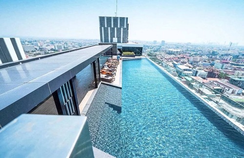 Pattaya Bay Apartamento | Kaws Theme - Luxury Seaview High Floor l Infinity Pool l Central Pattaya