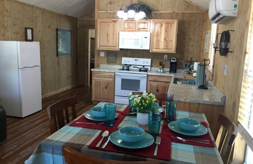Ingram Cabina | Kayak River Access Cabin #5- Paradise River Bend