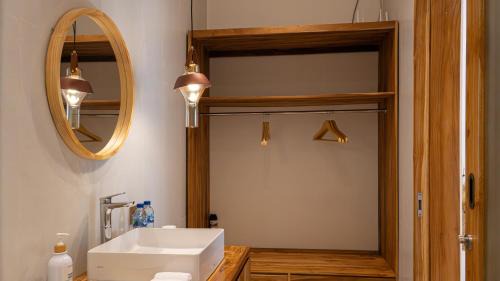 Pecatu Hotel | Kaylora Villa by Tanya Pink