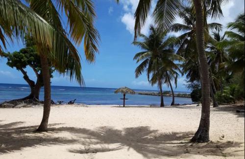 Anse des Rochers Casa | Kaz'bouchons