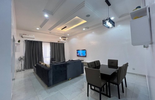 Ibadan Apartamento | KBAZZAPARTMENTS LUXURY SHORTLET APARTMENTS