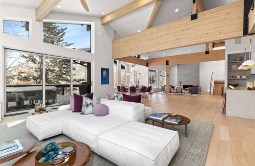 Park City Casa | KBM Resorts | Private Home Estate | Indoor Pool, Theater, Pool Table, Shuffle Board, Workout room! PAS-2680
