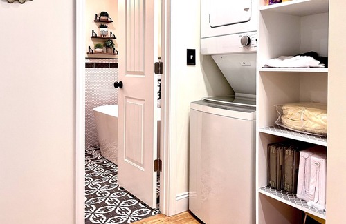 Kansas City Casa | KC Charmer! King Bed/Soaker Tub/Air Hockey on Quiet Street!