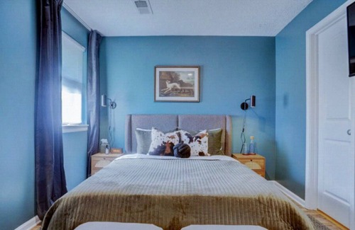 Shawnee Heights Casa | KContemporary Townhome