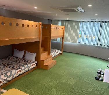 Chuo Ward Apartamento | kdy ｽﾃｲﾊｳｽ 2段ベットの広い客室みんな一緒に泊まれる