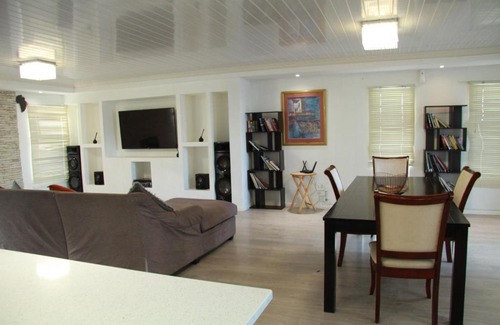 Bloubergstrand Casa | Keadam Guest House