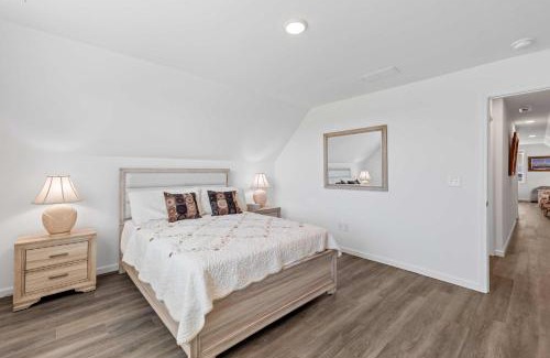 Keen-Wik On the Bay Casa | Keenwick Family Home