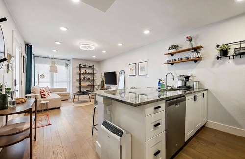 North Loop Apartamento | Keep Austin Cozy! - Central Retreat