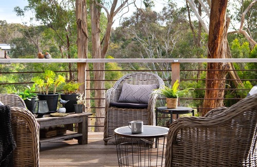 Hepburn Springs Apartamento | Kellaway's- charming cottage with sunny deck and gas log fire