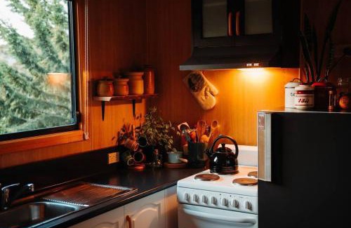 White Beach Casa | Kelp Cabin intimate, calm and restful