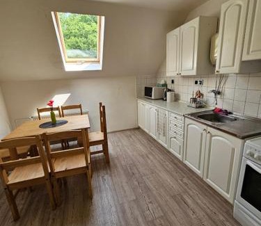 Hrensko Apartamento | Kemp a apartmány Mezní Louka