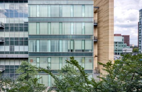 East Cambridge Apartamento | Kendall Square 1BR w Concierge Gym nr MIT BOS-715