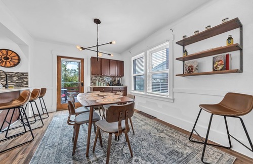 Kenmore Casa | Kenmore Village Charm