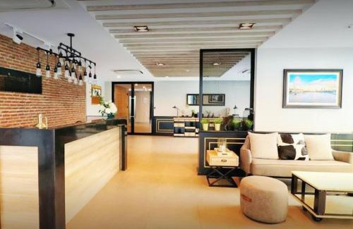 Ban Thung Sukla Apartamento | KensingtoN Laemchabang-Sriracha, Special rate for monthly rent, Cozy Style of Living and near Kasetsart University