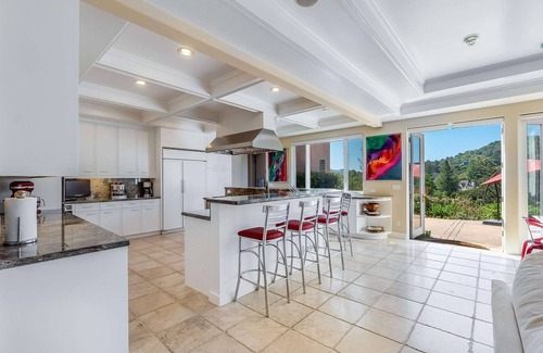 Greenbrae Casa | Kentfield / Ross / Greenbrae, Marin County Home
