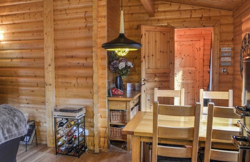 Kenwick Cabaña | Kenwick Lodge - UK37416