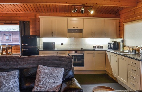 Kenwick Cabaña | Kenwick Lodge - UK37416