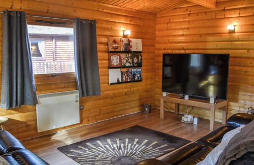 Kenwick Cabaña | Kenwick Lodge - UK37416