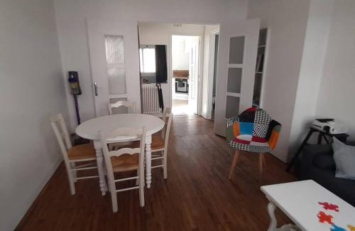 Thabor - Saint-Helier Apartamento | Ker Armand, appartement 3 pièces Thabor proche hyper centre