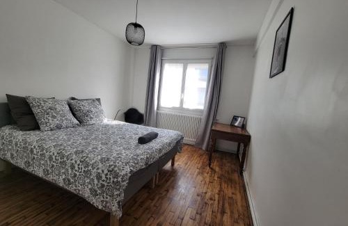 Thabor - Saint-Helier Apartamento | Ker Armand, appartement 3 pièces Thabor proche hyper centre