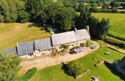 Riec-sur-Belon Cama Y Desayuno | KERBELEG, ferme-manoir du XVè siècle, chambres grand confort