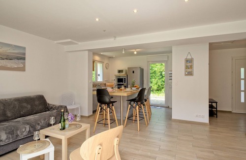 Plougrescant Casa | Kermorvan by Interhome
