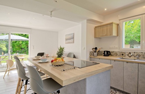 Plougrescant Casa | Kermorvan by Interhome