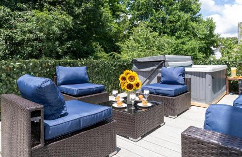 Kernersville Casa | Kernersville King Beds Hot Tub Arcade Firepit