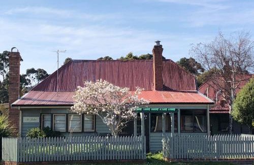 Strahan Casa | Kerrellie Cottages 2, 4 & 8 Reid Street