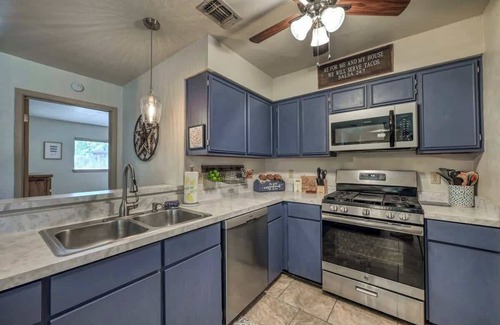 Kerrville Casa | Kerrville Gem: Firepit & Grill, Great Location