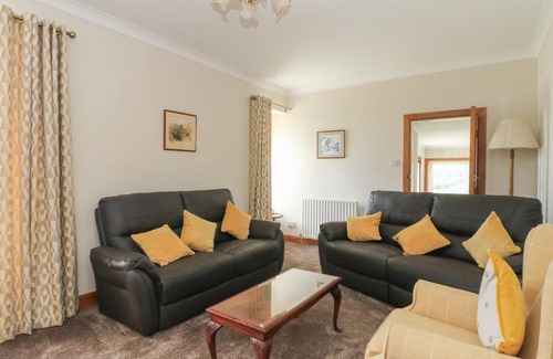 The Cumbraes Casa | Kerrytonlia Cottage