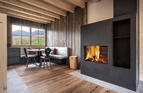 Naz Sciaves Casa | Kessler's Mountain Lodge