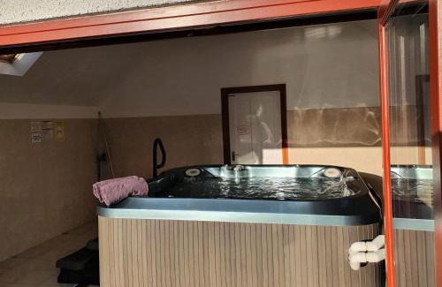 Llandovery Casa | Kestrel Farmhouse