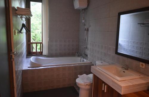Taman Griya Casa | KETUT JOGLO GUEST HOUSE