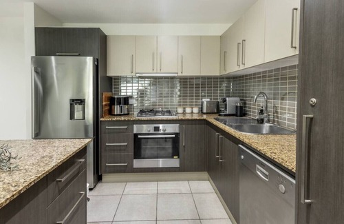 Kewarra Beach Apartamento | Kewarra Beach Coastal Retreat 2BR Apt - Pool / BBQ