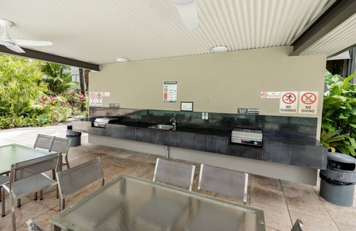 Kewarra Beach Apartamento | Kewarra Beach Coastal Retreat 2BR Apt - Pool / BBQ