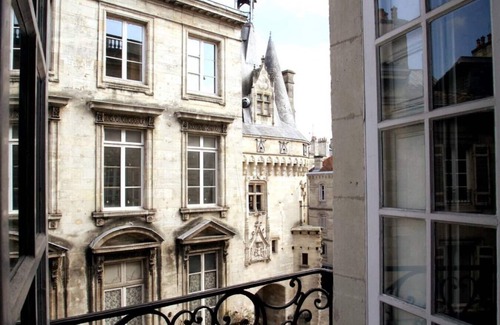 Hotel de Ville - Quinconces Apartamento | La llave de Burdeos - espaciosa, con vista de cuento de hadas