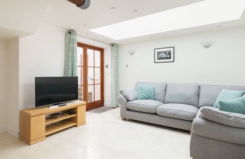 Castletown Cabaña | Keys Cottage - a holiday cottage that sleeps 4 guests in 2 bedrooms