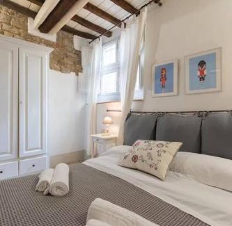 Sant' Ambrogio Apartamento | Keys of Italy - F2 -1Bedroom Apt by Santa Croce