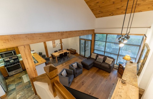 Keystone Casa | ** Nuevo listado ** Master Suite con cama King, garaje privado y lavandería, WIFI gratis