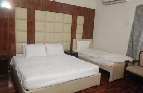 F-8 Sector Casa | Khan's Family guest House