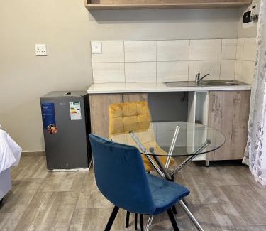 Emfuleni Casa | Khayalethu Guest House