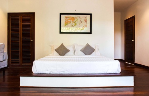 Kampot Hotel | Habitación con vistas al jardín
